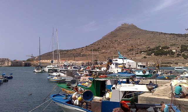 640px-Favignana_porto