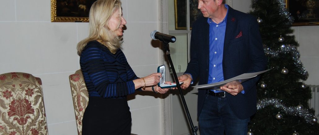 Voorzitter Steven Van Raemdonck ontvangt eretitel van Italiaanse ambassadrice
