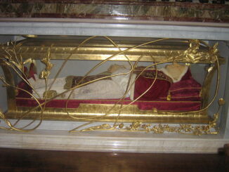 Johannes XXIII opgebaard in St Pieter