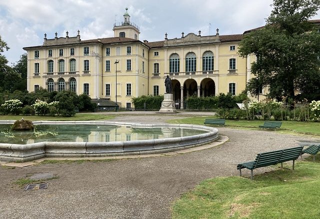 Palazzo Dugnani in de Giardini Pubblici Indro Montanelli