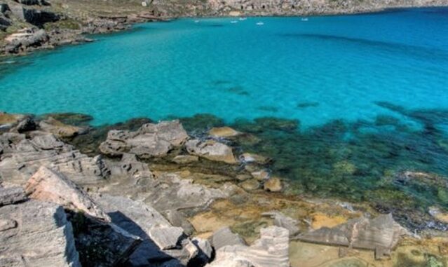 Spiaggia-Cala-Rossa